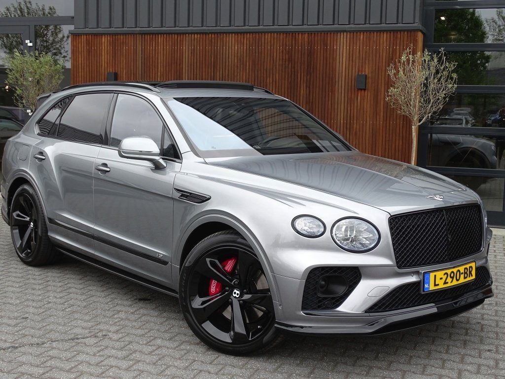 Bentley Bentayga 4.0 V8 550PK TwinTurbo / NAIM / diamanten /, Auto's, Automaat, Bentayga, Gebruikt, Leder