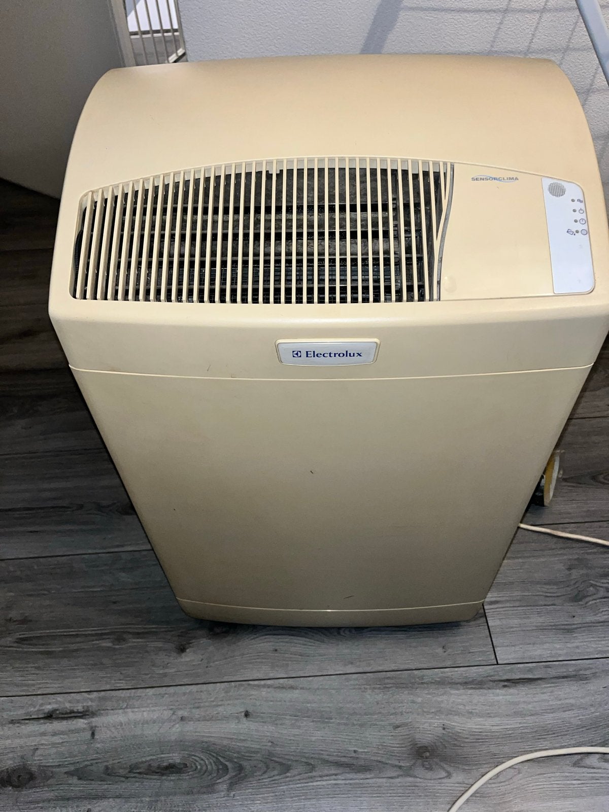 Lees beschrijving! Electrolux Sensorclima Mobiele Airco, Gebruikt, Minder dan 60 m³, 3 snelheden of meer, Ophalen of Verzenden