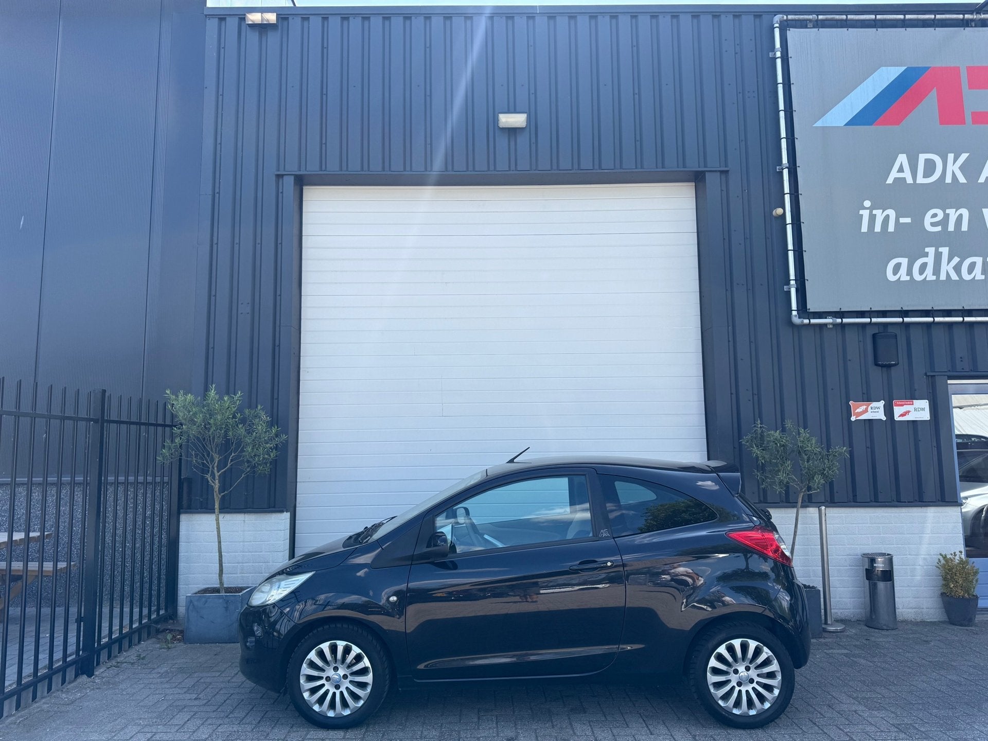 Ford Ka 1.2 Titanium AIRCO/LM VELGEN/LEUKE AUTO, Auto's, Voorwielaandrijving, Stof, 1242 cc, 4 cilinders