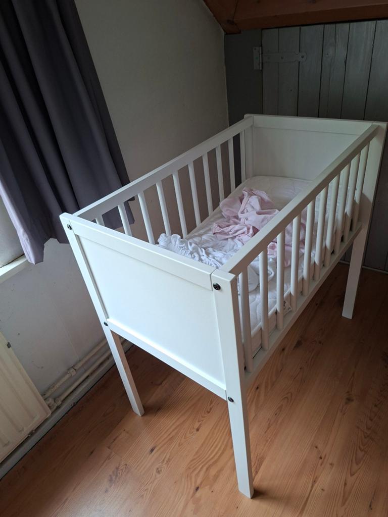 Wieg baby dump, Ophalen, Zo goed als nieuw, Wieg