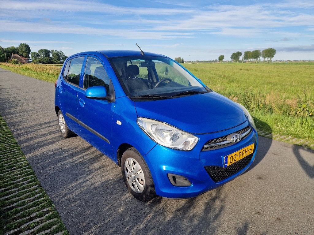 Hyundai i10 1.25 i 5DR 2011 Nwe APK Airco Weinig Kilometers, Auto's, Hyundai, Voorwielaandrijving, Euro 5, 4 cilinders, Blauw