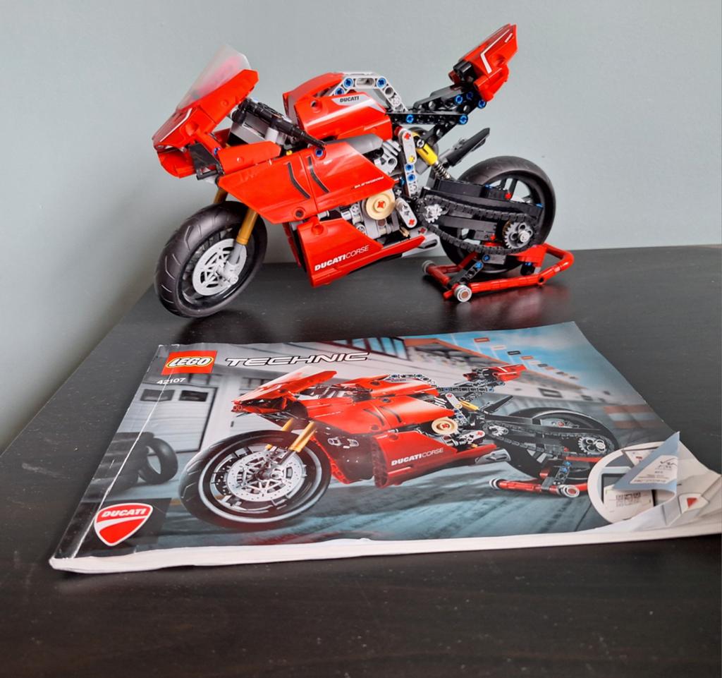 Lego Technic Ducati Panigale V4 R (42107), Lego, Compleet, Ophalen of Verzenden, Zo goed als nieuw