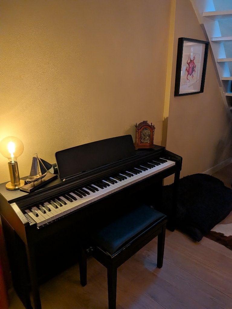 Foto 2 van Fazley DP-320-BK digitale piano zwart met kruk