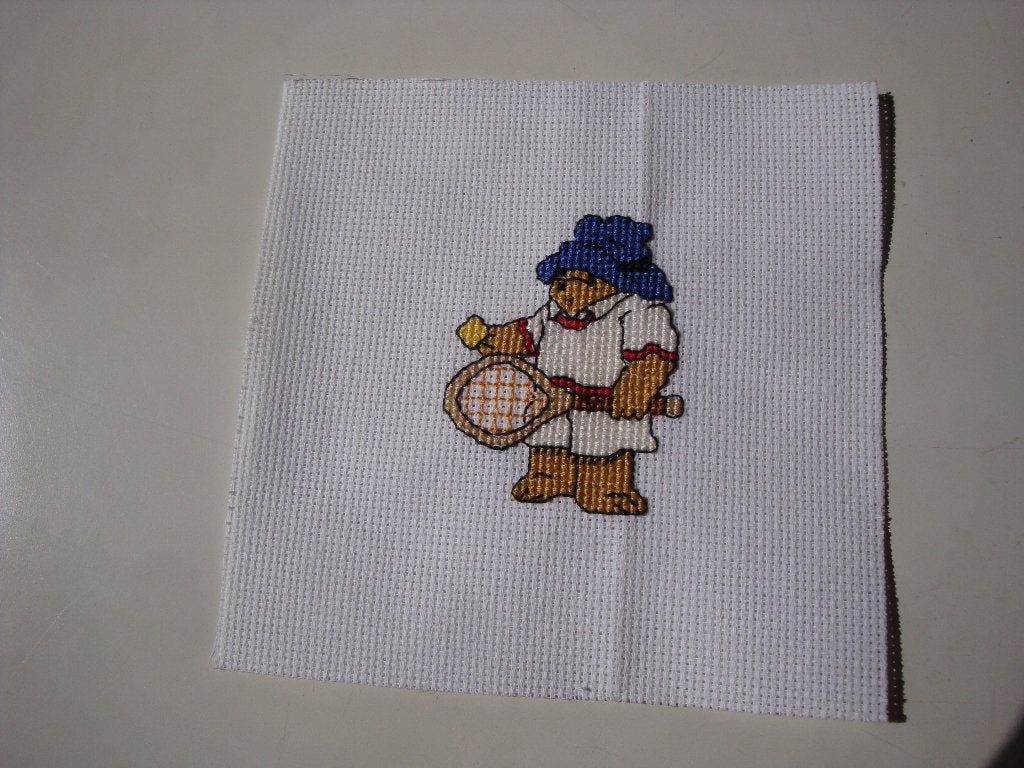 Borduurwerkjes Beertje Paddington sporten 3 x handgemaakt, Ophalen of Verzenden, Nieuw, Handborduren, Overige typen