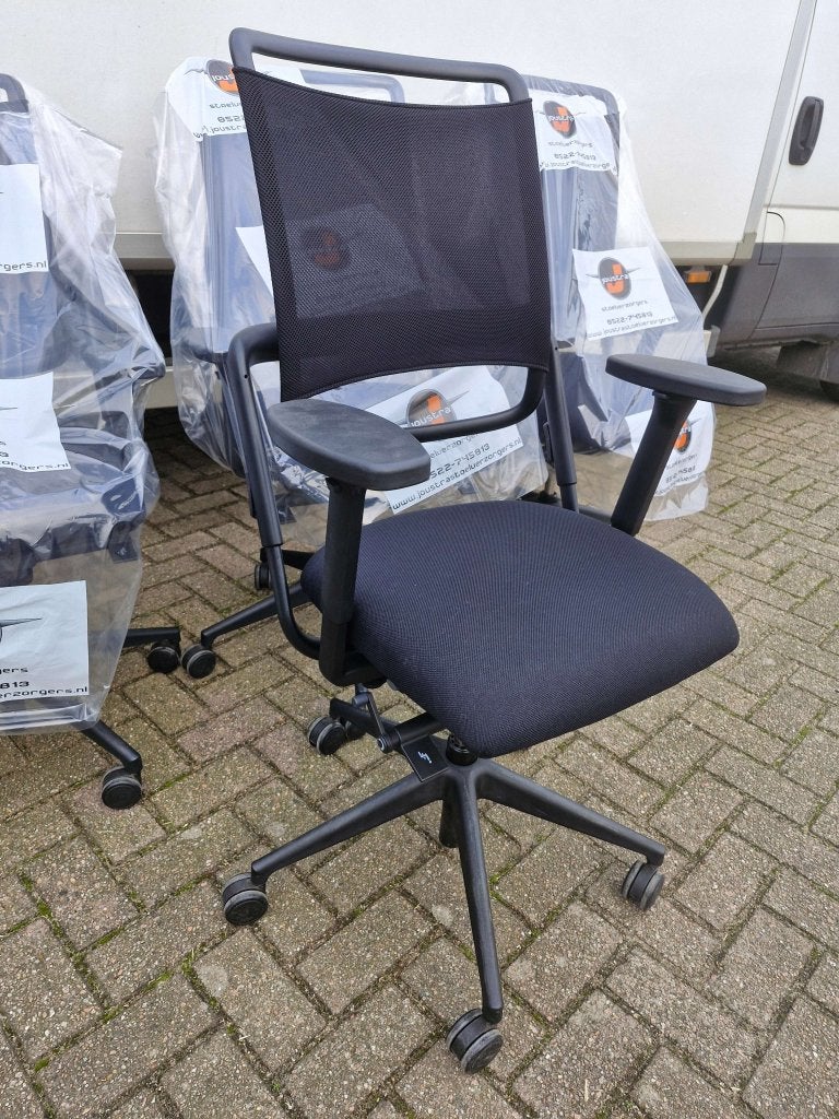 Grahl Xenium ( refurbished ) bureaustoelen zwart, Ul. Pużaka 49 38-400 Krosno, Poland, Zwart, Ophalen of Verzenden, Zo goed als nieuw