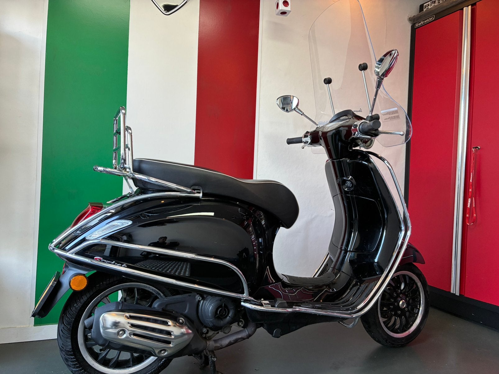 Nette Vespa Sprint 50, Fietsen en Brommers, Ophalen, Gebruikt, Overige modellen, Maximaal 45 km/u
