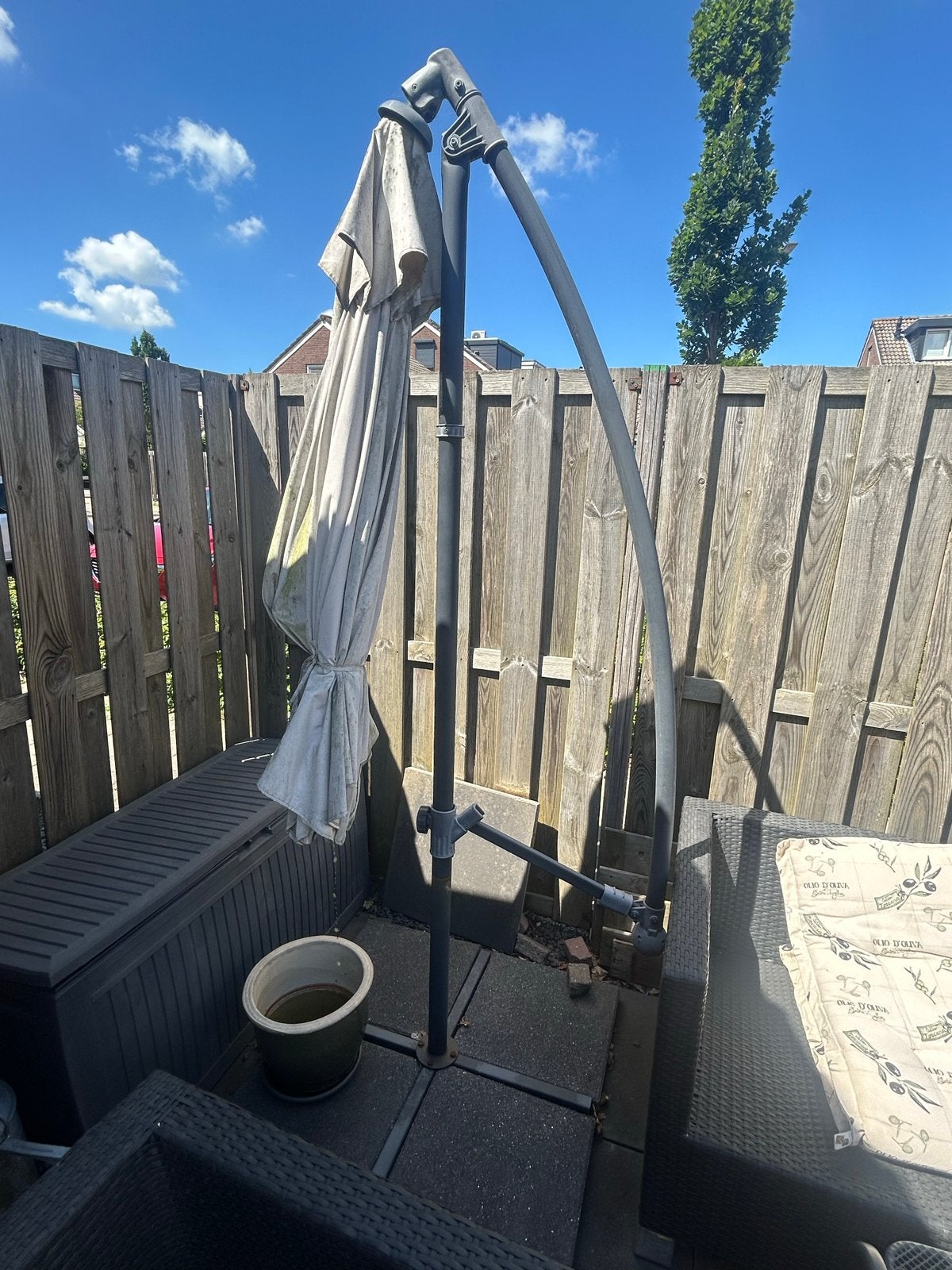 Zweefparasol - zeer slechte staat, Ophalen, Gebruikt, Kantelbaar, 2 tot 3 meter