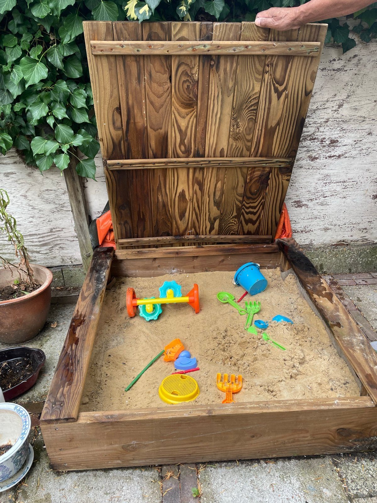 Houten zandbak met deksel 100x100 cm, Ophalen, Gebruikt