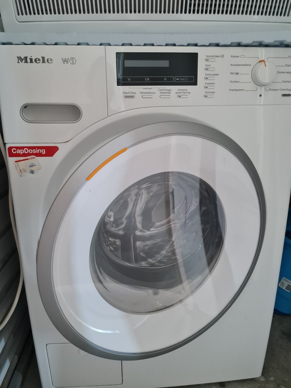 Miele W1 Wasmachine - Topkwaliteit en Efficiëntie, Ophalen, Zo goed als nieuw, 85 tot 90 cm, 1200 tot 1600 toeren