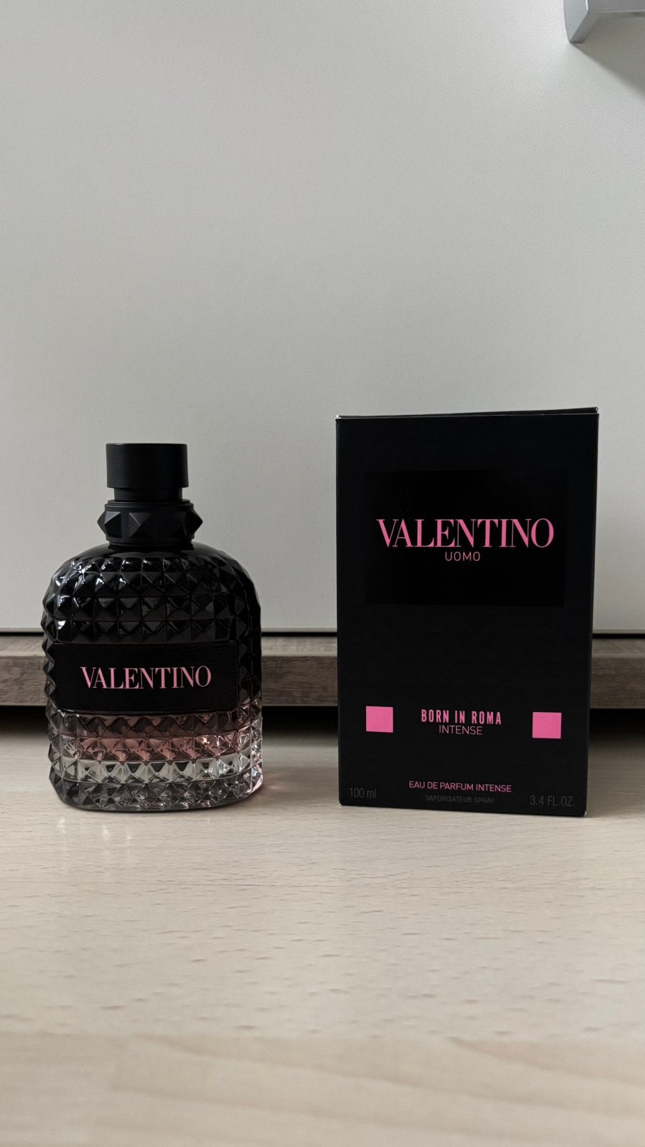Valentino Born in Roma Intense, Verzenden, Nieuw