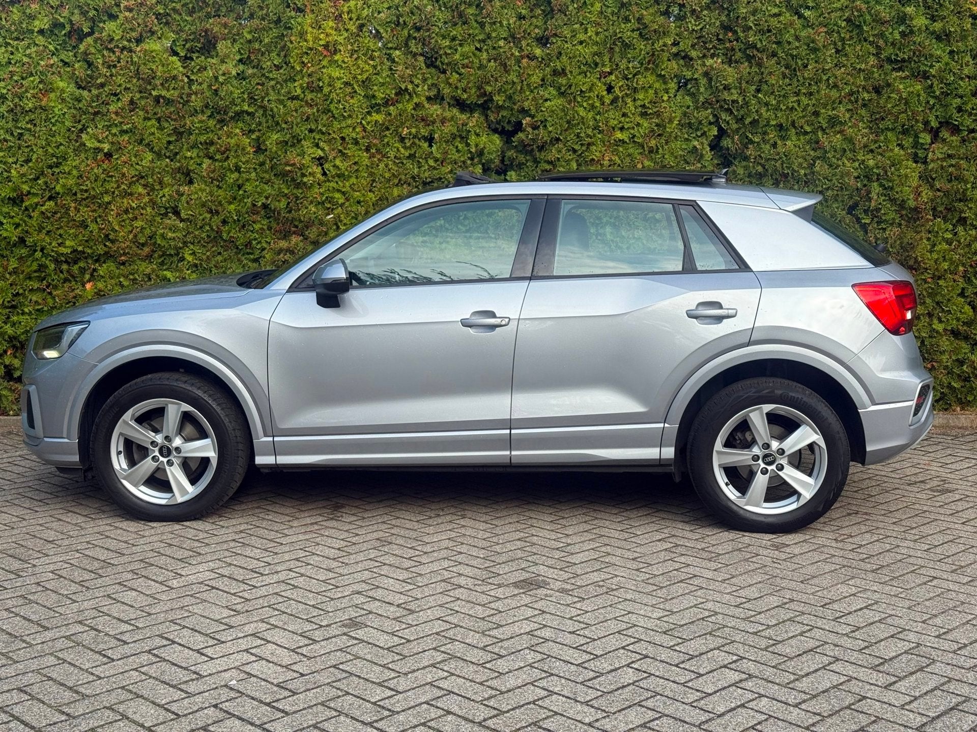 Audi Q2 35 TFSI LEER PANORAMADAK CARPLAY ELEC ACHTERKLEP, Auto's, 4 cilinders, 150 pk, Leder, Bedrijf