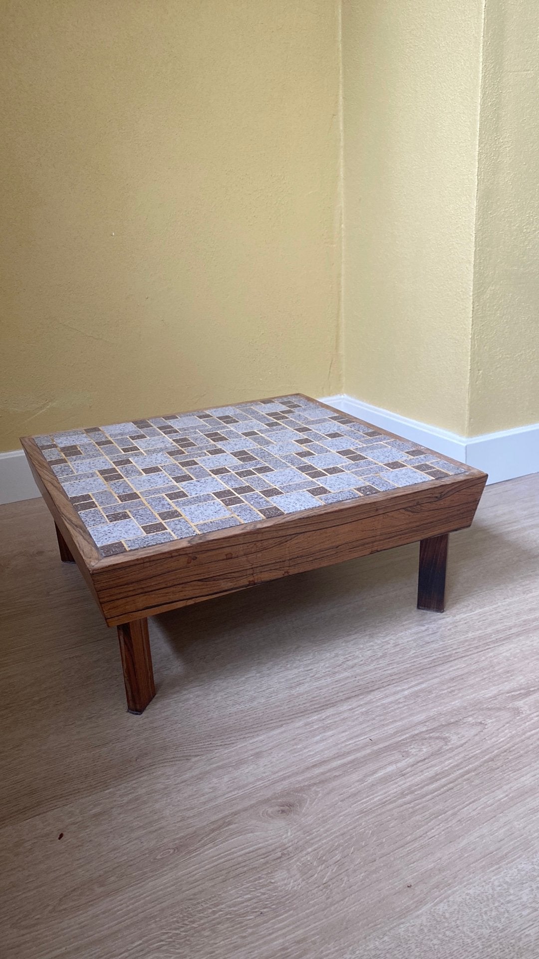 Prachtig vintage mozaiektafeltje, Huis en Inrichting, Tafels | Salontafels, Ophalen, Zo goed als nieuw, Minder dan 50 cm