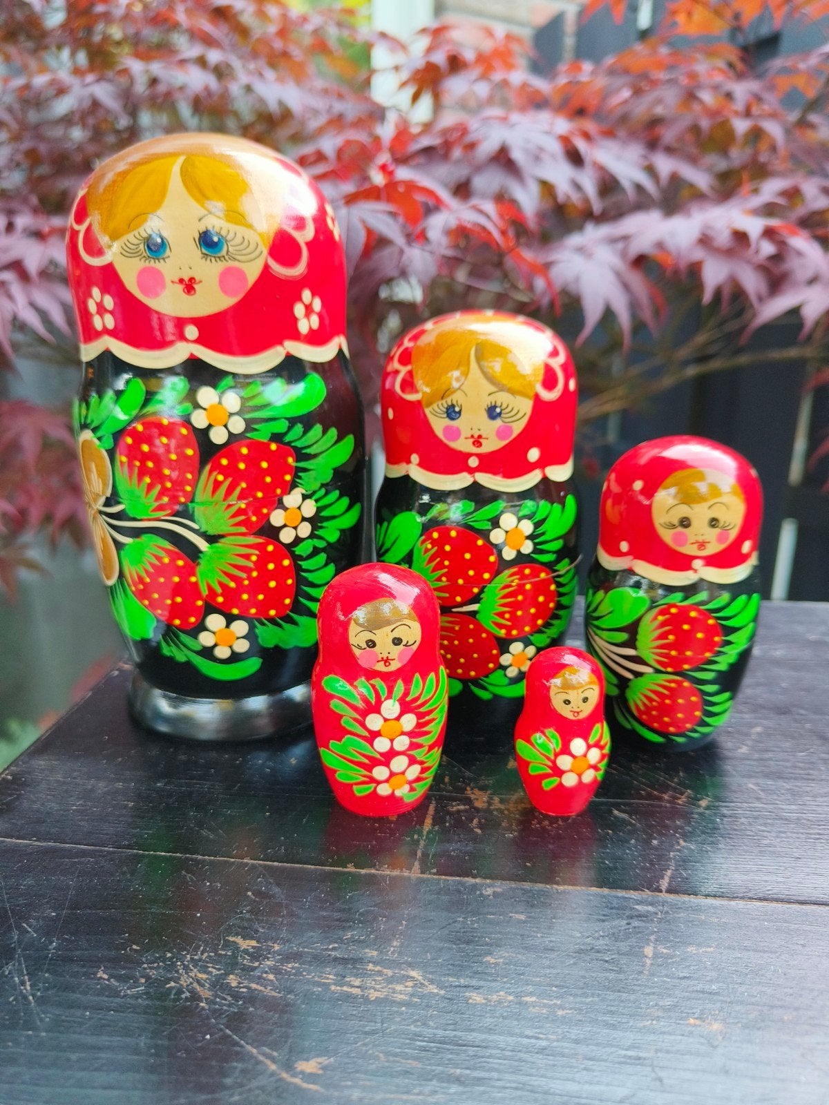 Mooie kleurrijke Russische Matroesjka, Ophalen