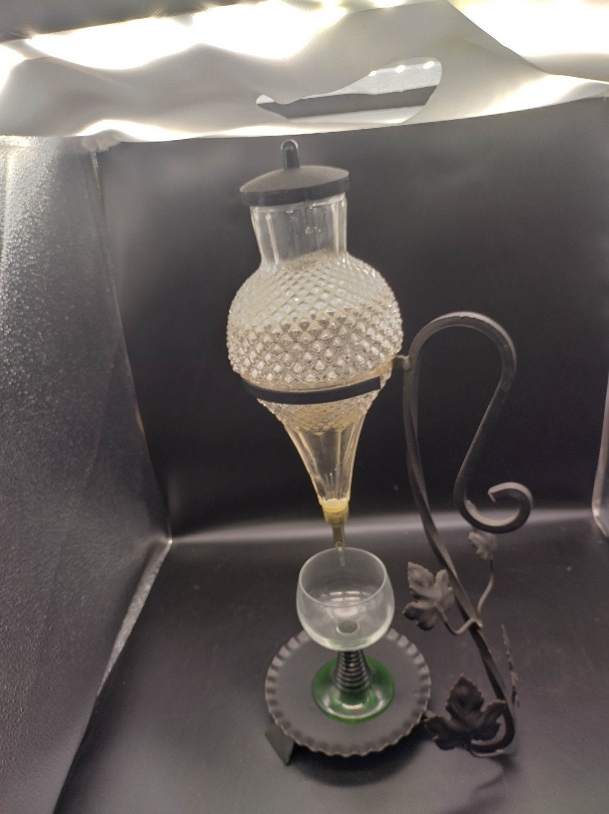 Vintage Glazen Likeurdispenser / Tapkan Smeedijzeren stand, Ophalen of Verzenden