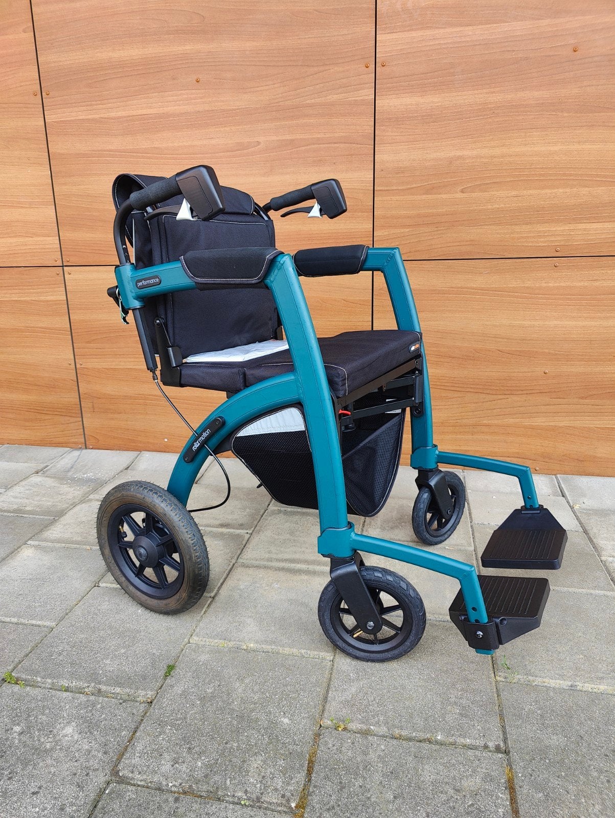 Rollz motion performance rolstoel/rollator met luctbanden, Diversen, Ophalen, Zo goed als nieuw, Duwrolstoel