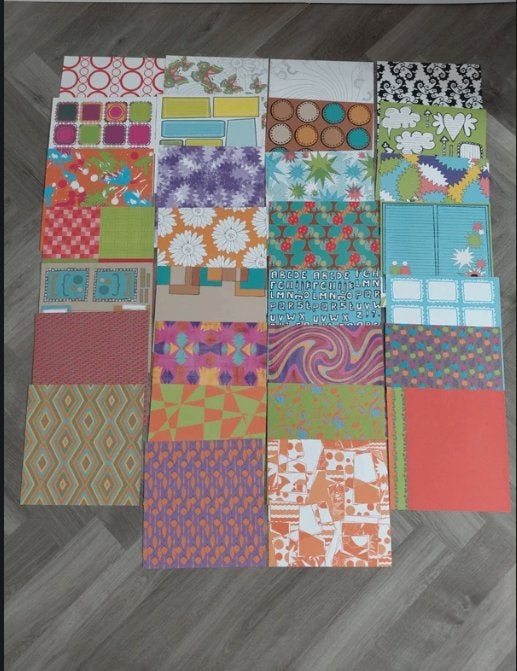 30 vellen dubbelzijdig 30x30cm scrappapier / designpapier, Hobby en Vrije tijd, Ophalen of Verzenden, Zo goed als nieuw, Papier of Karton