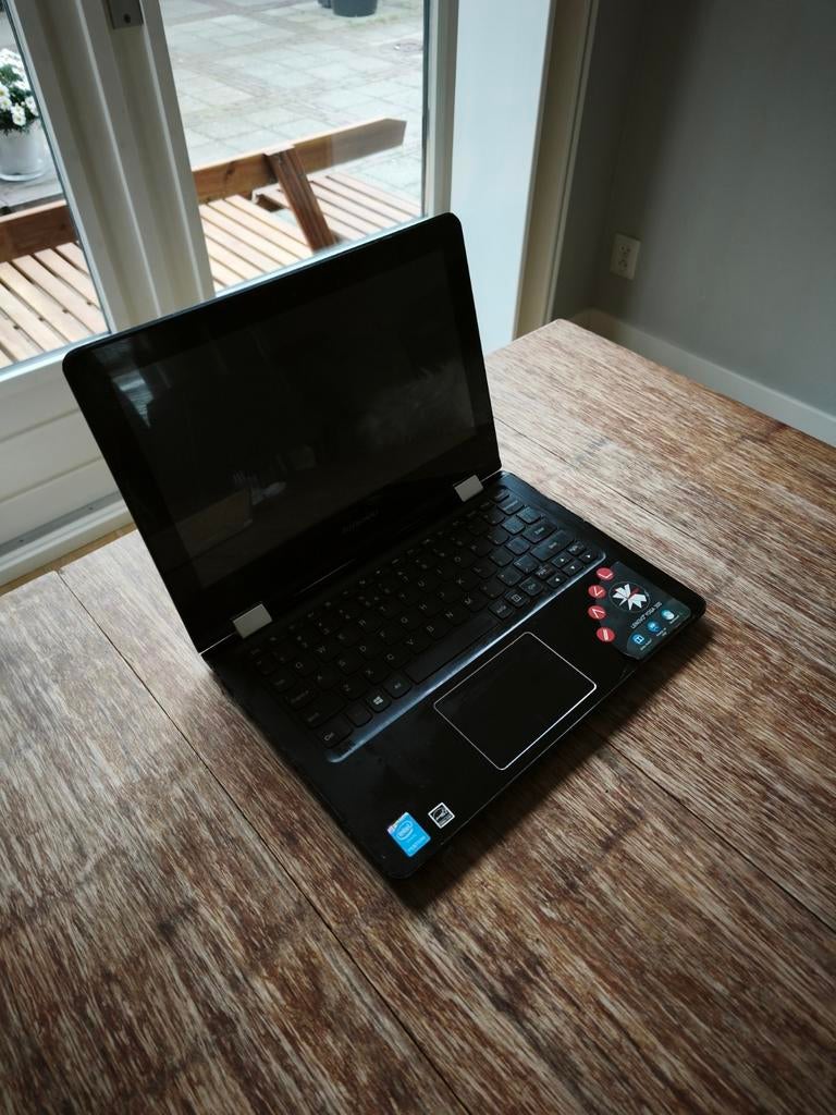 Lenovo Yoga 300 laptop, Ophalen of Verzenden