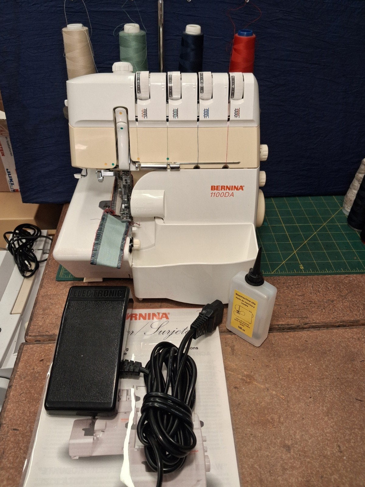 Bernina 1100DA  compleet, Ophalen of Verzenden, Naaimachine, Bernina