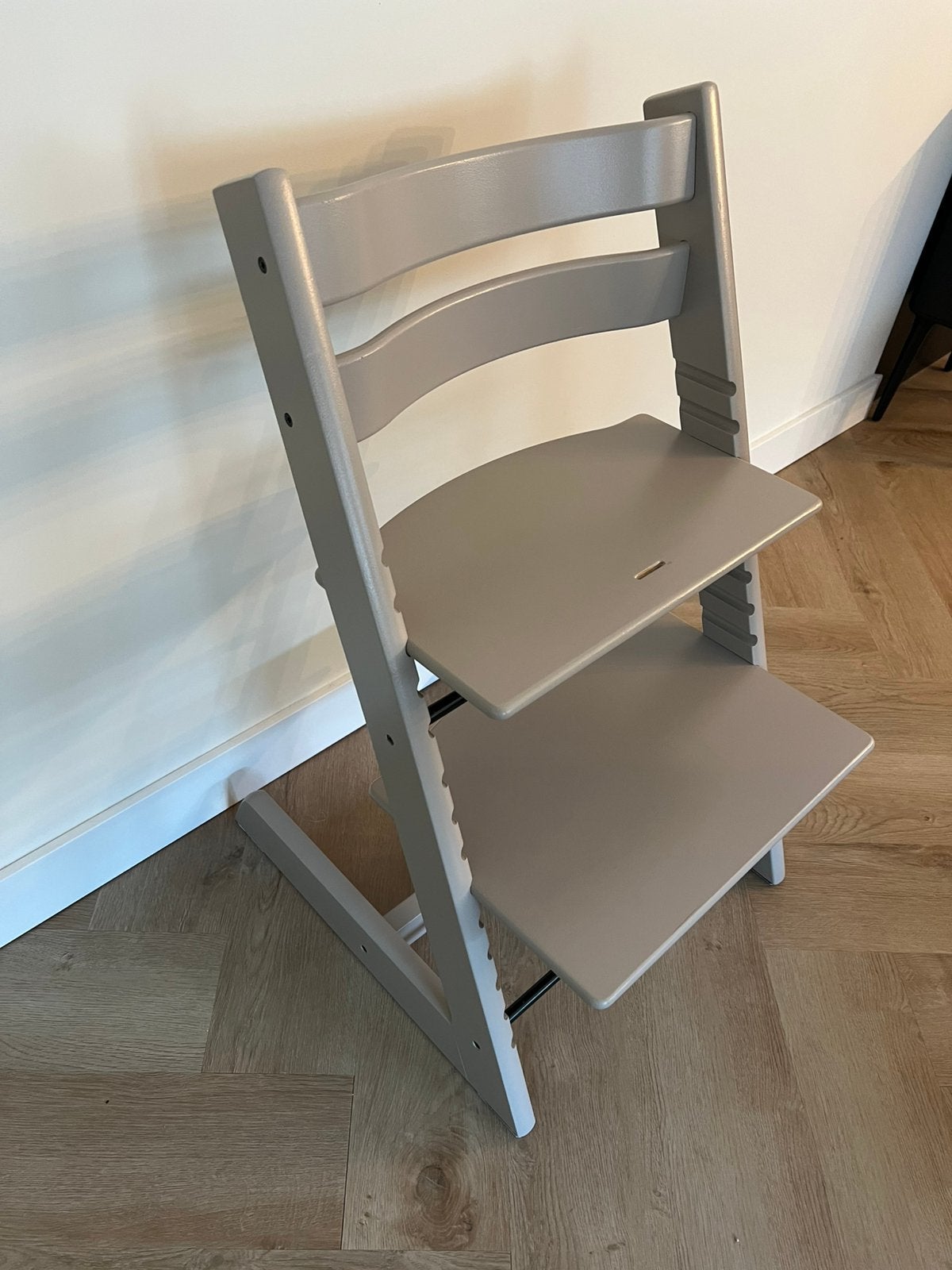 Stokke Tripp Trapp stoel (nieuw model) - Taupe, Ophalen, Zo goed als nieuw, Meegroeistoel