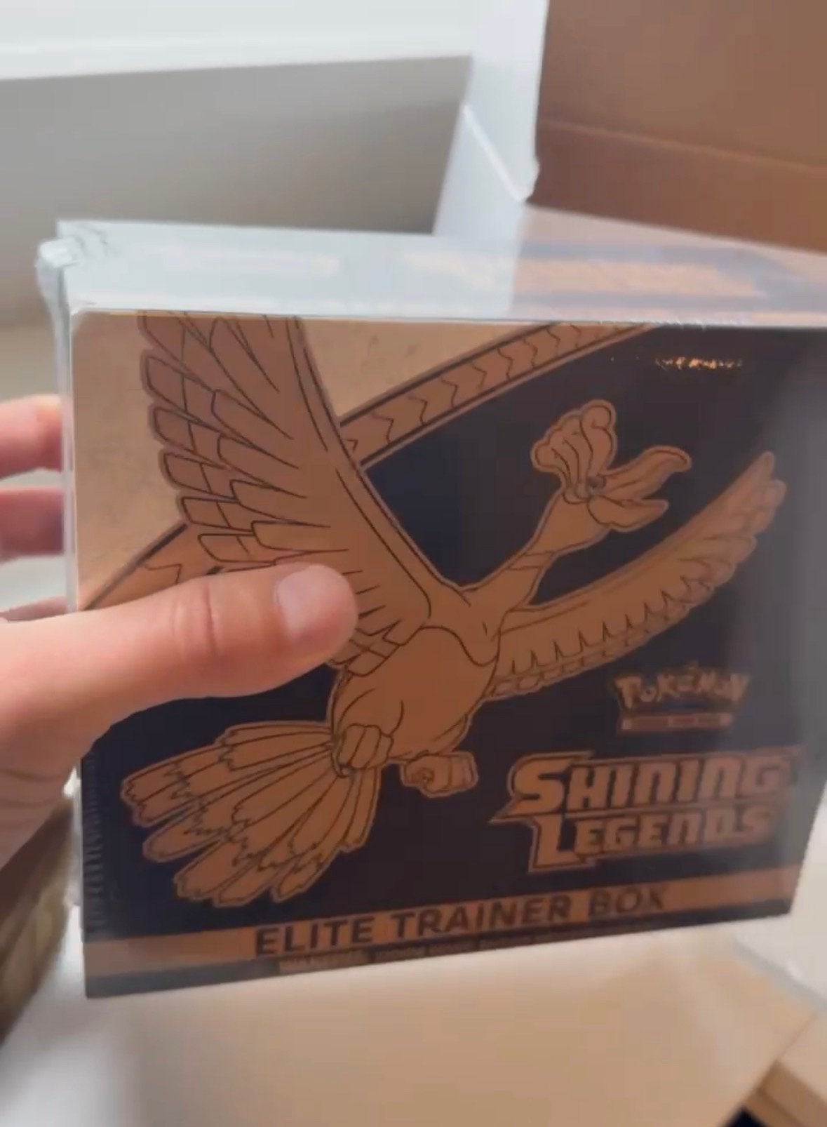 Shinning legends etb inc case, Hobby en Vrije tijd, Ophalen, Zo goed als nieuw