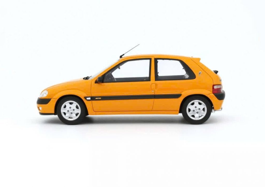 Citroen Saxo 1.4 BIC Oranje 2000 schaal 1/18 OTTO R. OT1190, Ophalen of Verzenden, Nieuw, Auto, OttOMobile