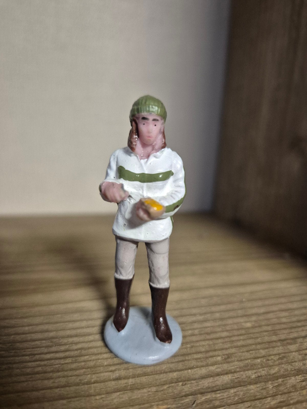 Lemax figuur 28 kerstdorp kersthuisjes, Diversen, Ophalen of Verzenden, Zo goed als nieuw