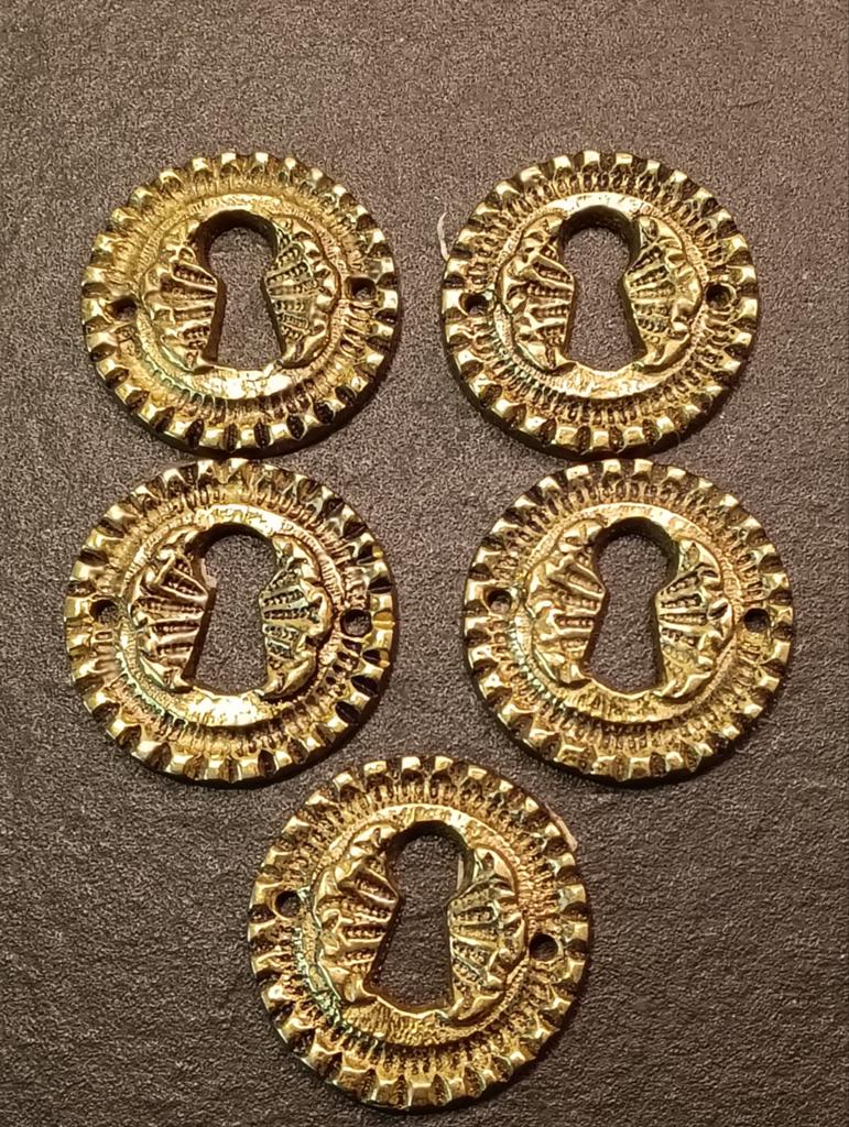 5x sleutelplaatjes rozetten. 3.5 cm, Antiek en Kunst, Ophalen of Verzenden