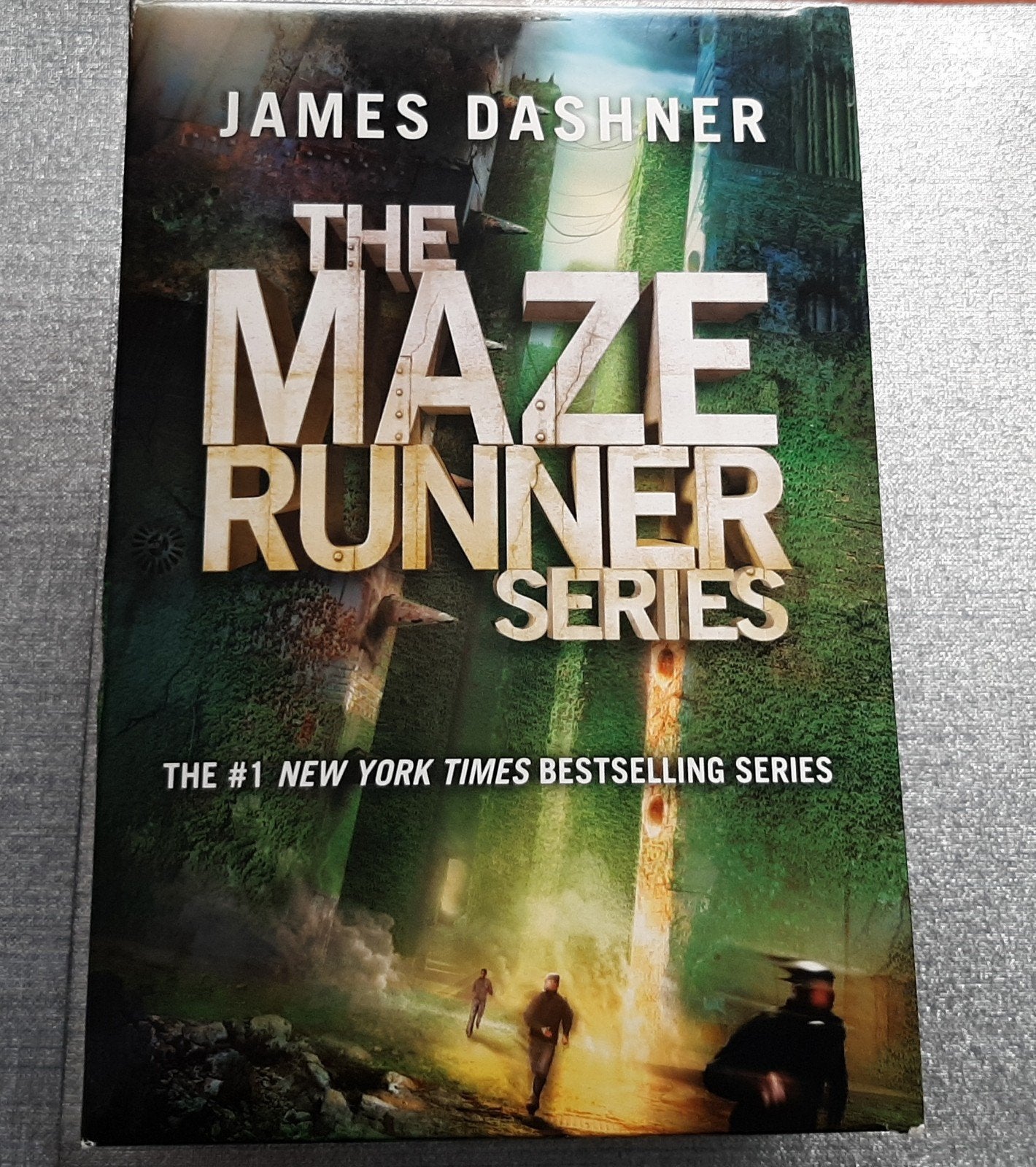 The Maze Runner series, Ophalen of Verzenden, Gelezen