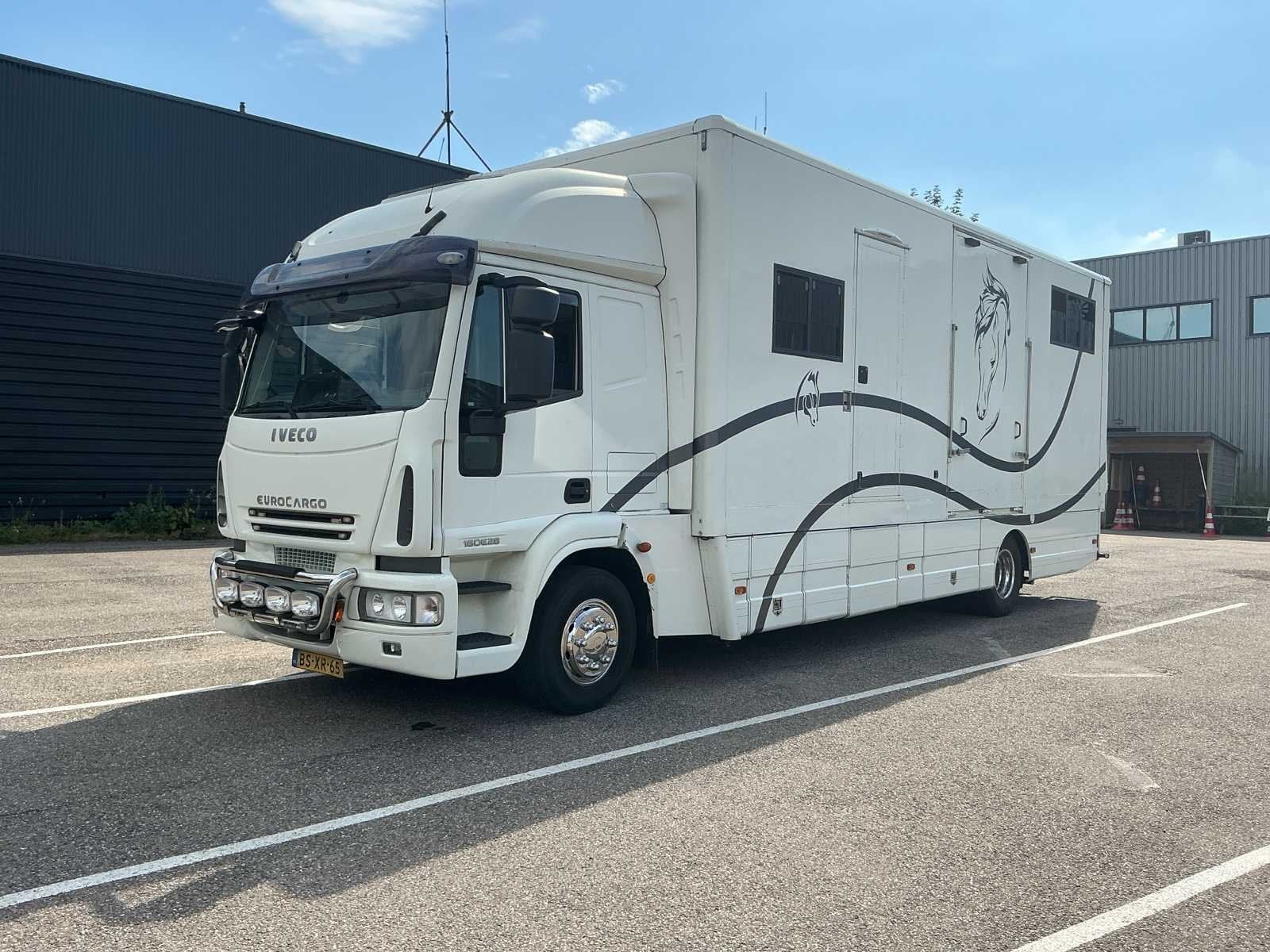 Iveco - Vrachtwagen voor Paardentransport, Auto's, Iveco, Overige brandstoffen, Origineel Nederlands, Bedrijf
