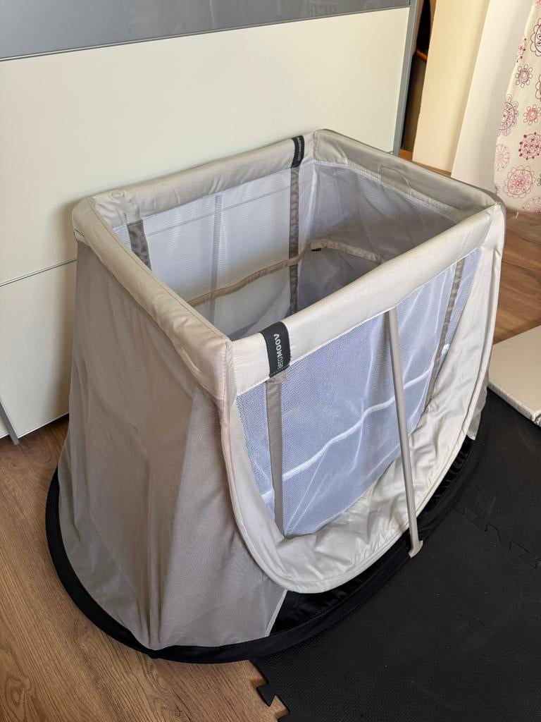AeroMoov Instant Travel Cot Compact Reisbedje, Kinderen en Baby's, Kinderkamer | Bedden, Zo goed als nieuw, Minder dan 140 cm