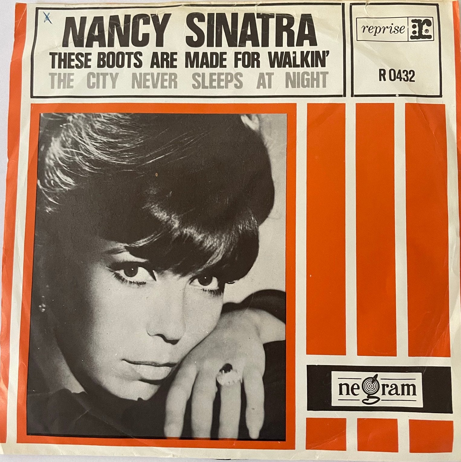 Nancy Sinatra - These boots are made for walkin’, Ophalen of Verzenden, Zo goed als nieuw, Pop