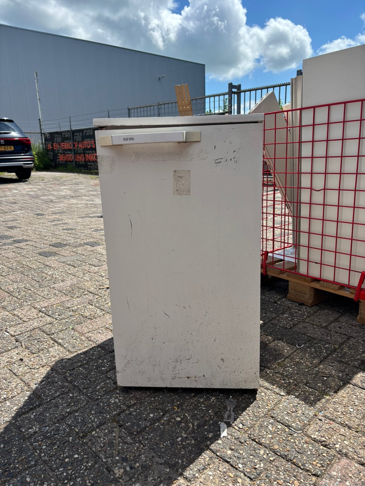 Witte Ignis koelkast, Ophalen, Gebruikt, 50 tot 100 cm, Met deur(en)
