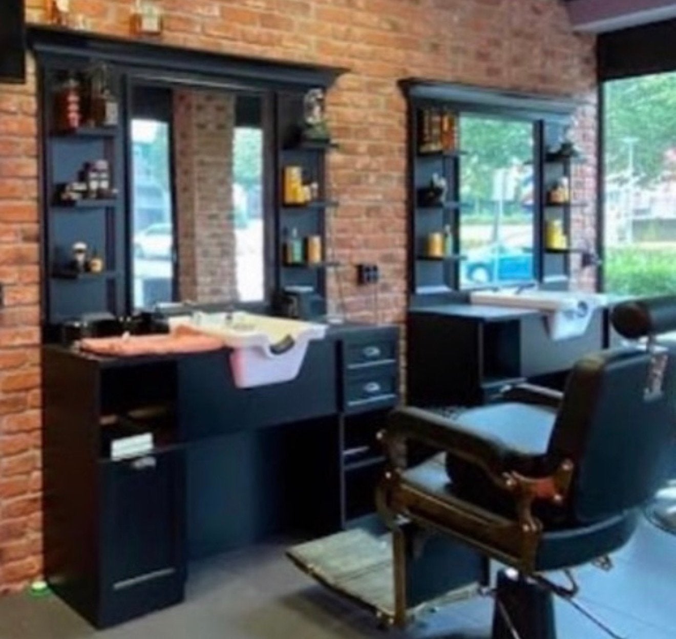 Mooi setje te koop 2 x Barber Units, Diensten en Vakmensen