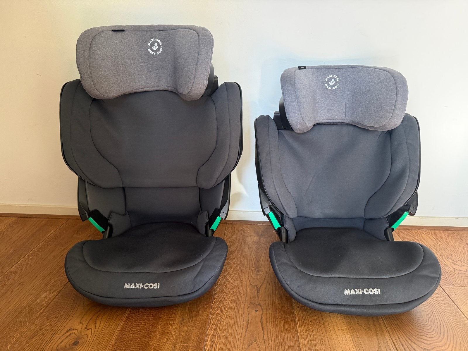 Twee Maxi-Cosi Kore i-Size autostoelen met Isofix, Ophalen, Gebruikt, 15 t/m 36 kg, Zijbescherming