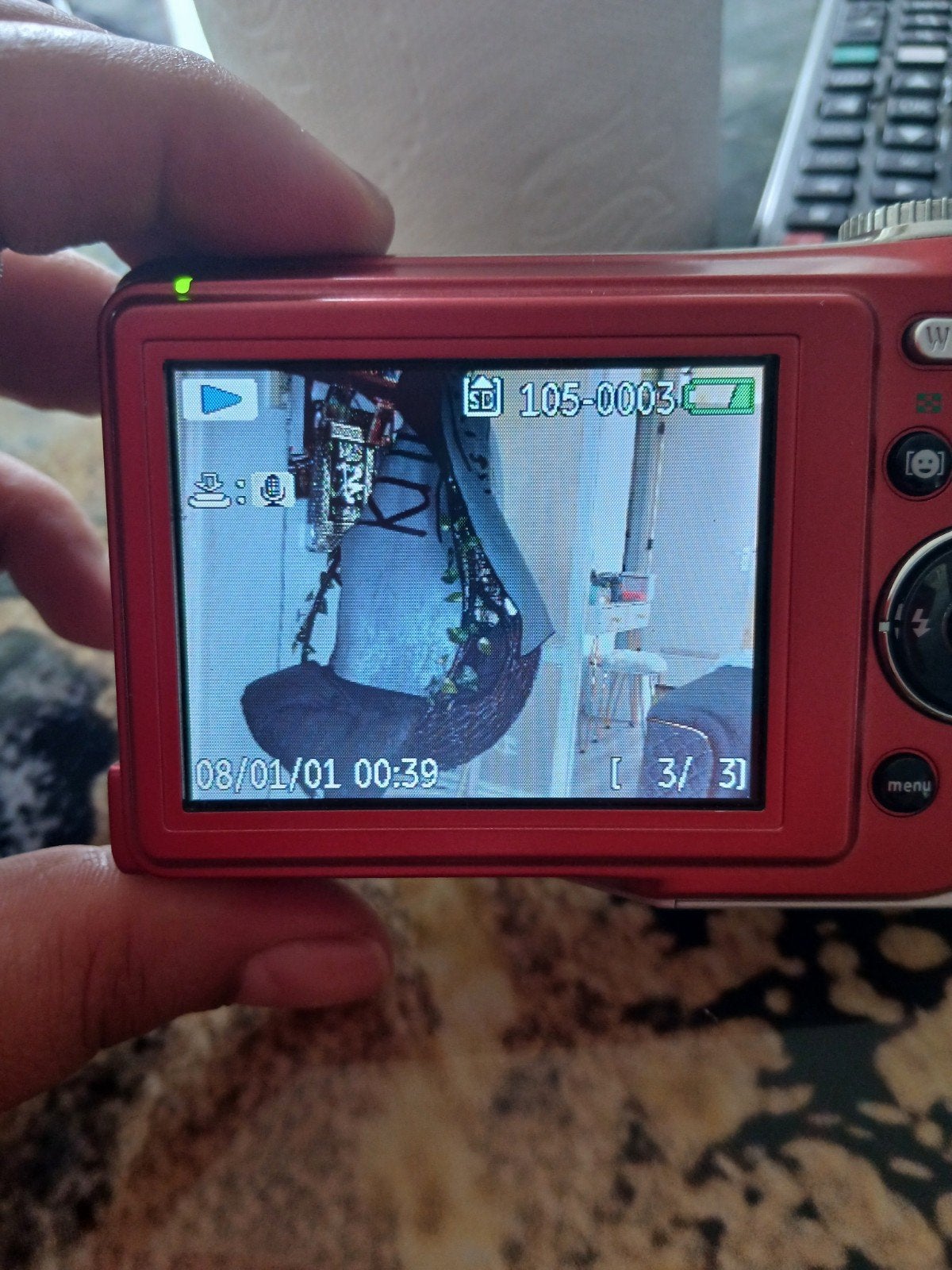BenQ C1250 Digitale Camera - Rode Compactcamera (12 MP), Gebruikt, Compactcamera, Overige Merken, Minder dan 4 keer