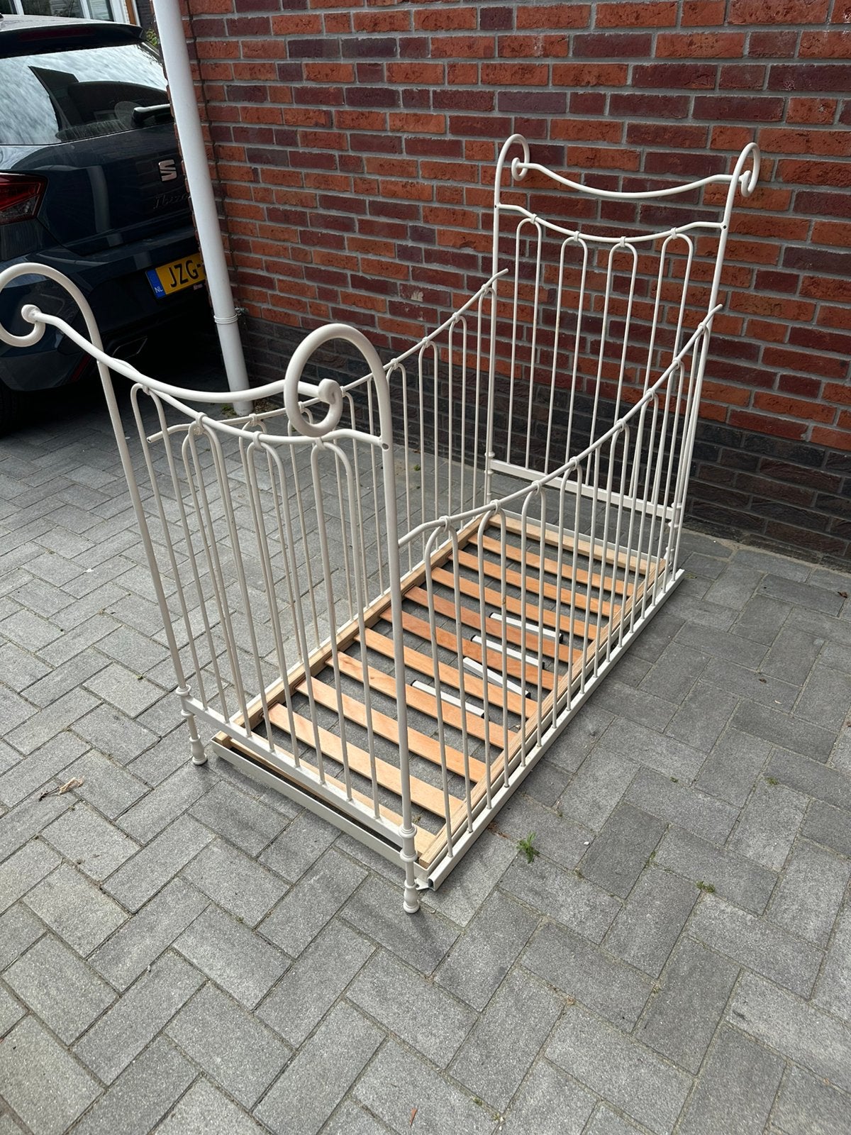 Metalen ledikantje, Ophalen, Gebruikt, Lattenbodem, Minder dan 140 cm