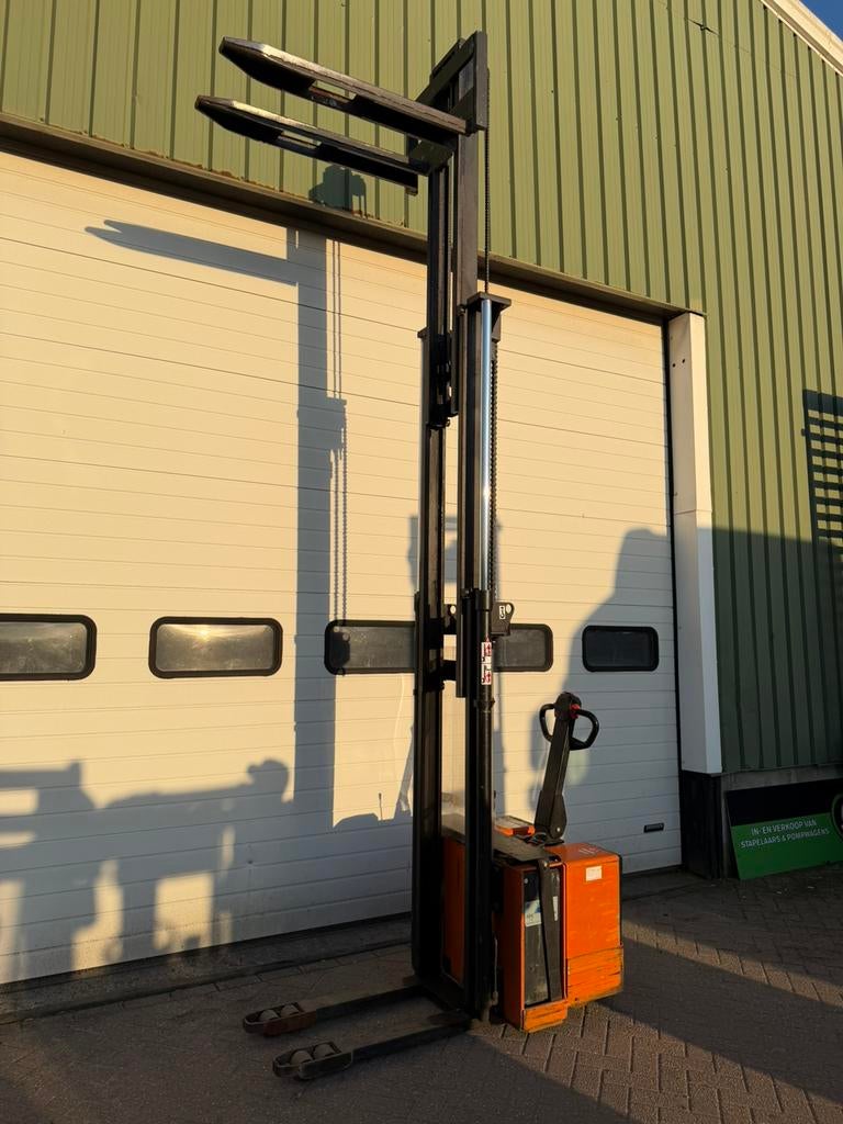 Electrische stapelaar 4.10, Ophalen of Verzenden, Zo goed als nieuw