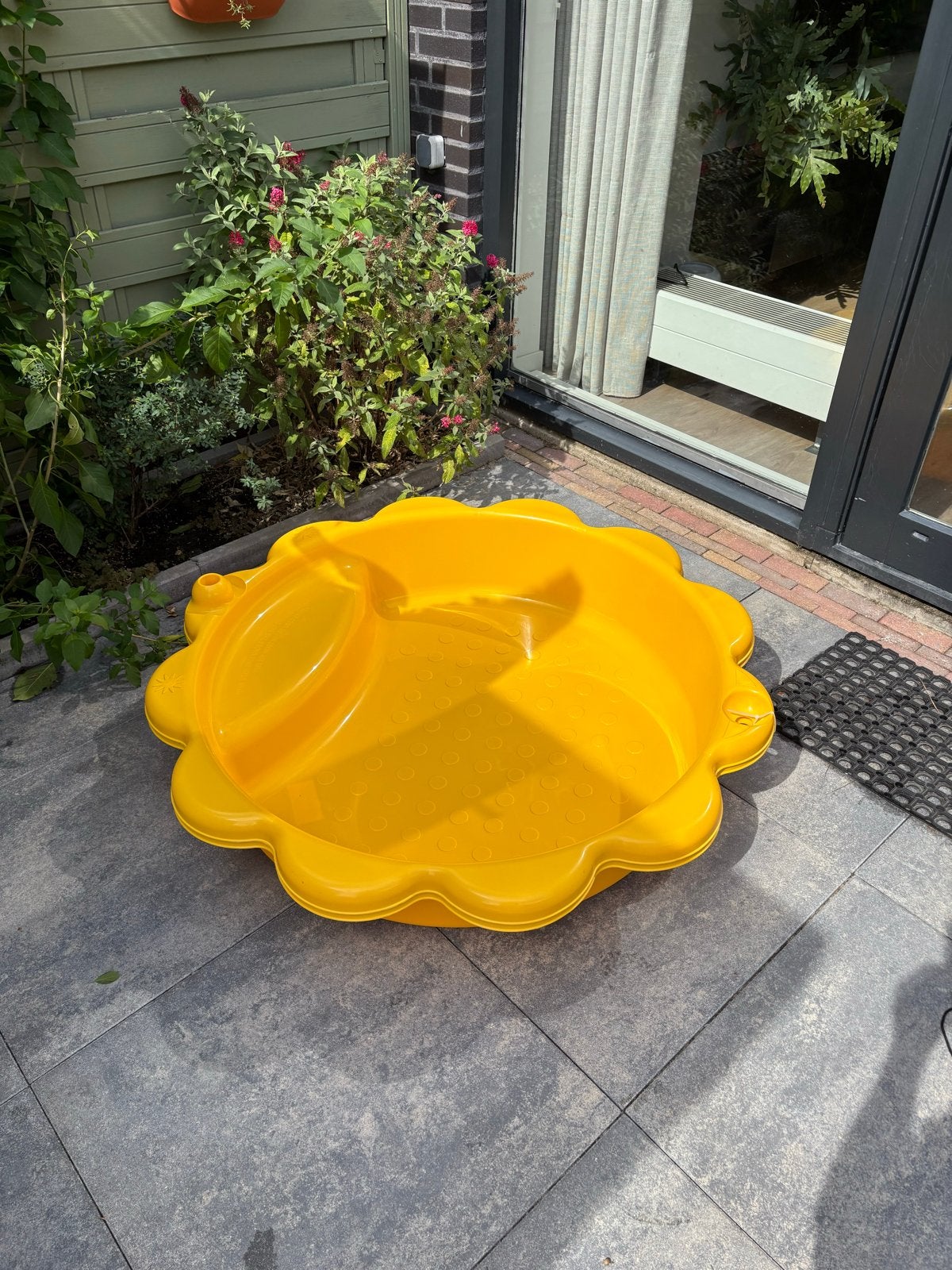 Gloednieuwe Paradiso zonnebloem zandbak en peuterbad 2-in-1, Ophalen, Nieuw