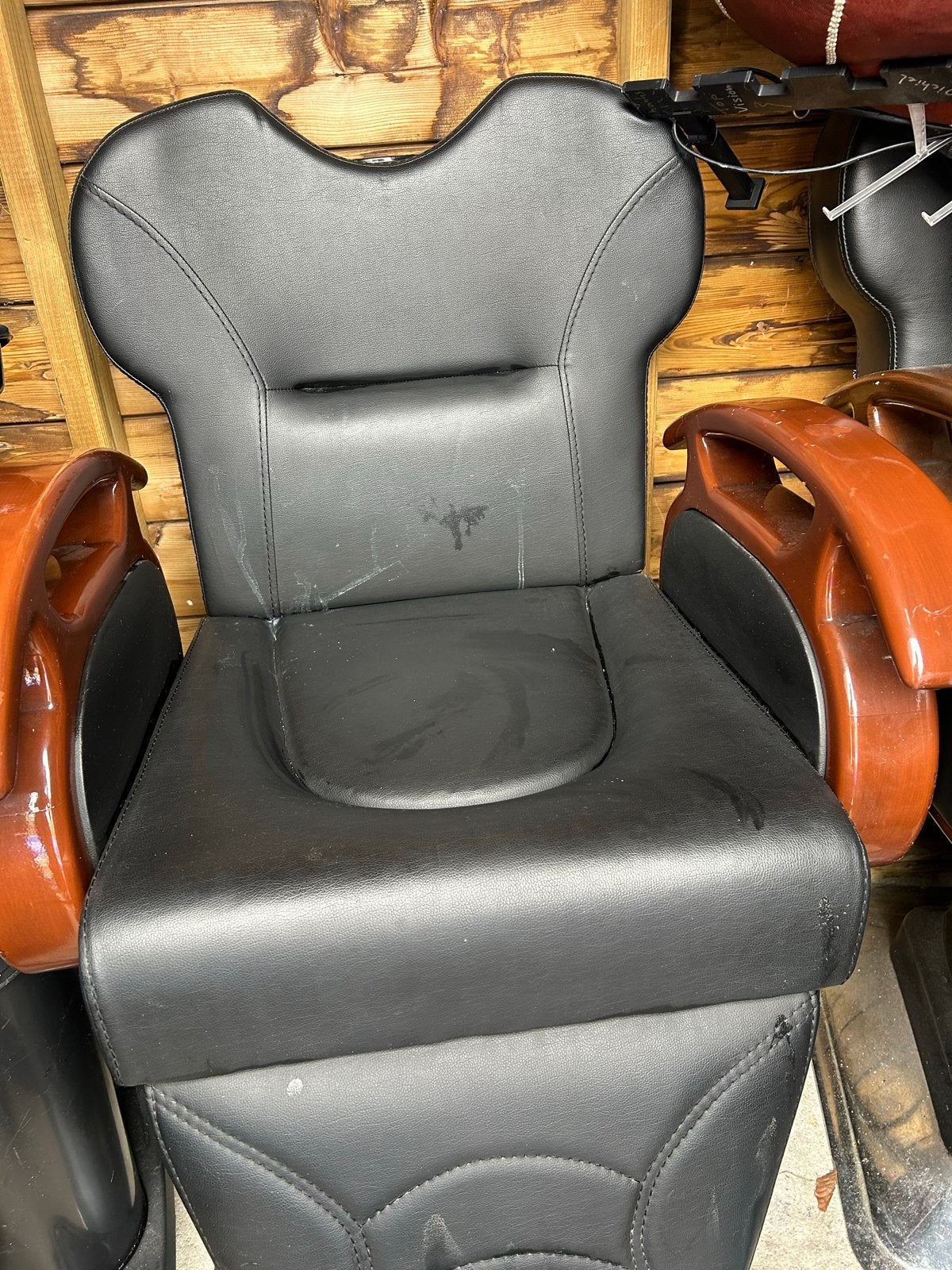 2x Gebruikte maar fijne kantelbare barberstoelen, Ophalen, Gebruikt, Twee, Zwart