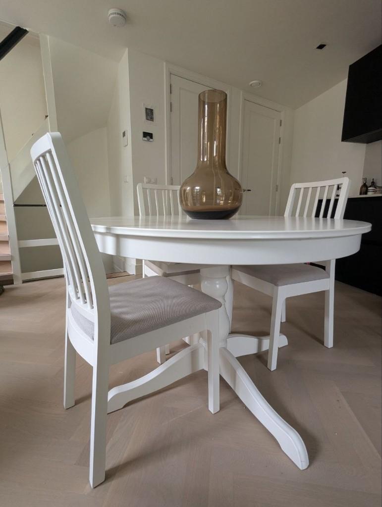 Uitschuifbare Tafel + 3 Stoelen, Ophalen, Gebruikt