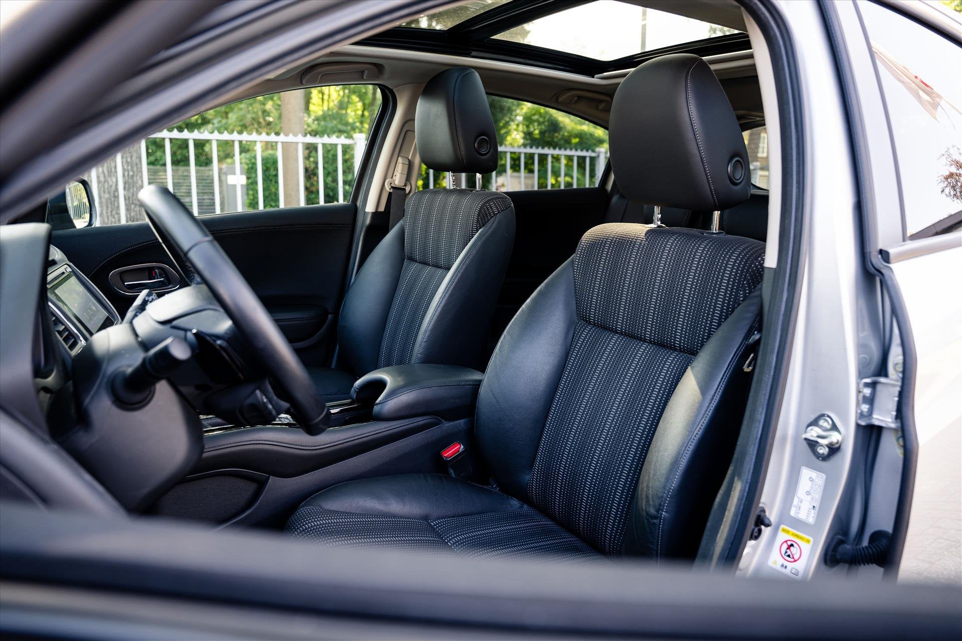 Honda HR-V 1.5 Executive Automaat | 1e eigenaar | NL auto |, Auto's, Dealer onderhouden, Leder en Stof, Origineel Nederlands, Bedrijf