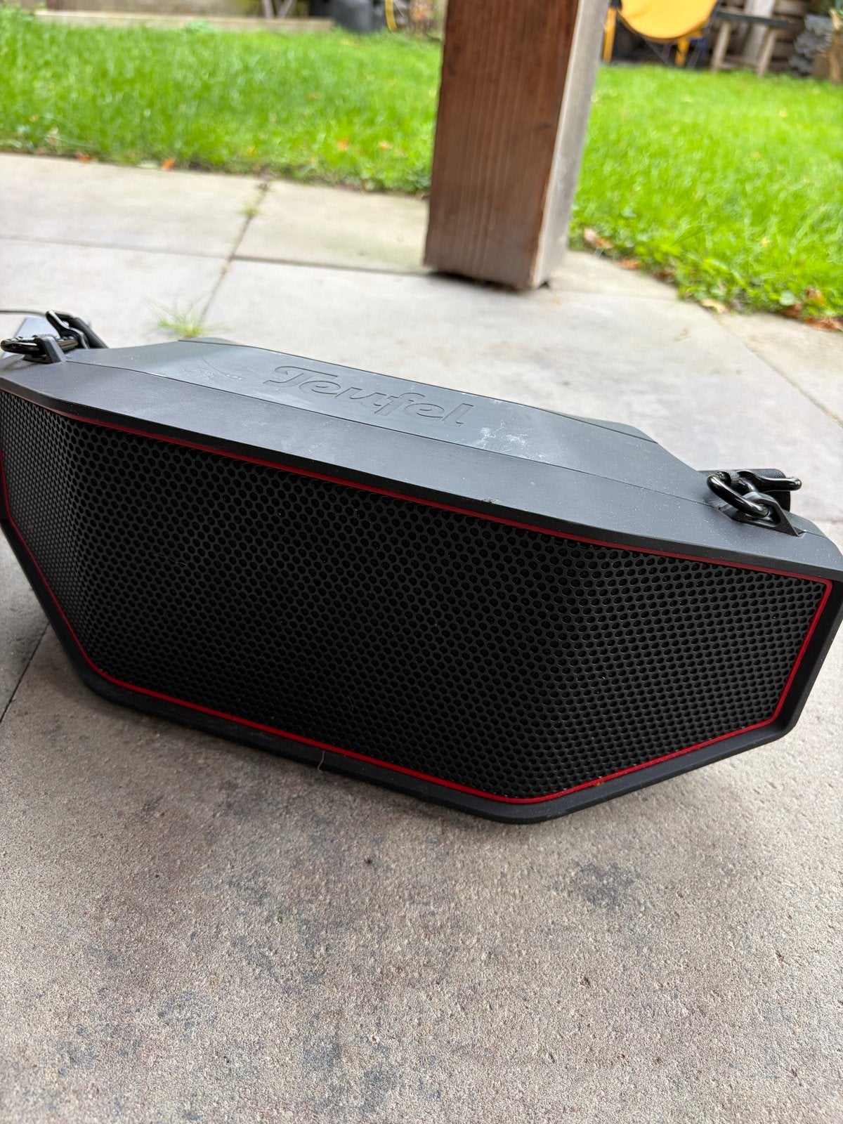 Teufel Rockster Cross Draagbare Bluetooth Speaker, Audio, Tv en Foto, Overige merken, Gebruikt, Ophalen of Verzenden, Draagbare speaker