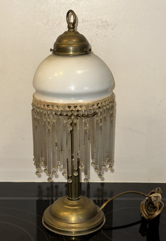 Art Deco tafellamp met opalen glazen kap met glazen kralen, Ophalen, Art deco, Glas, Zo goed als nieuw