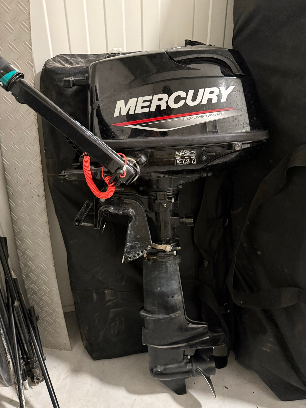 Mercury 4pk 4takt kortstaart - Zo goed als nieuw, Watersport en Boten, Ophalen, Minder dan 5 pk, Viertaktmotor, Zo goed als nieuw