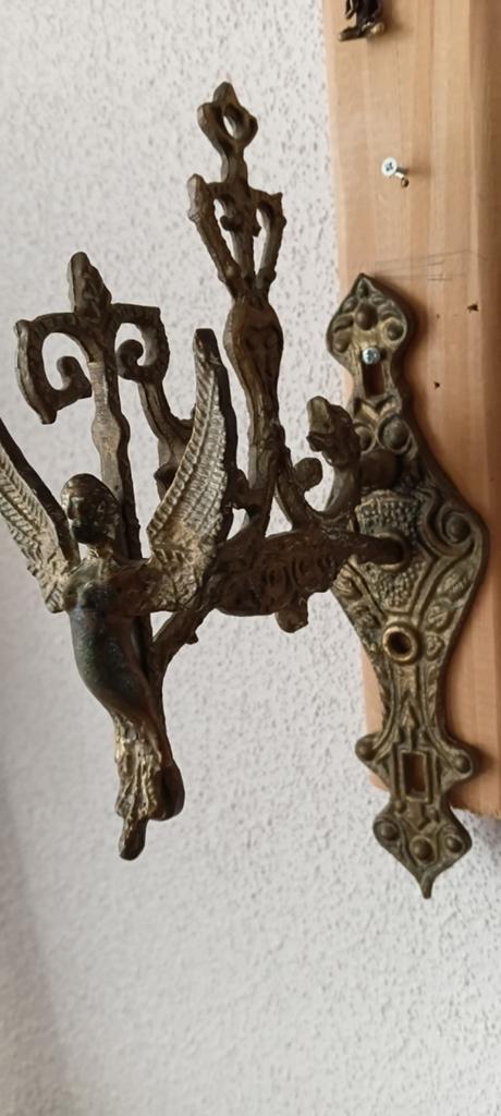 Antieke massief messing klooster deurklopper met Cherubijn, Ophalen of Verzenden