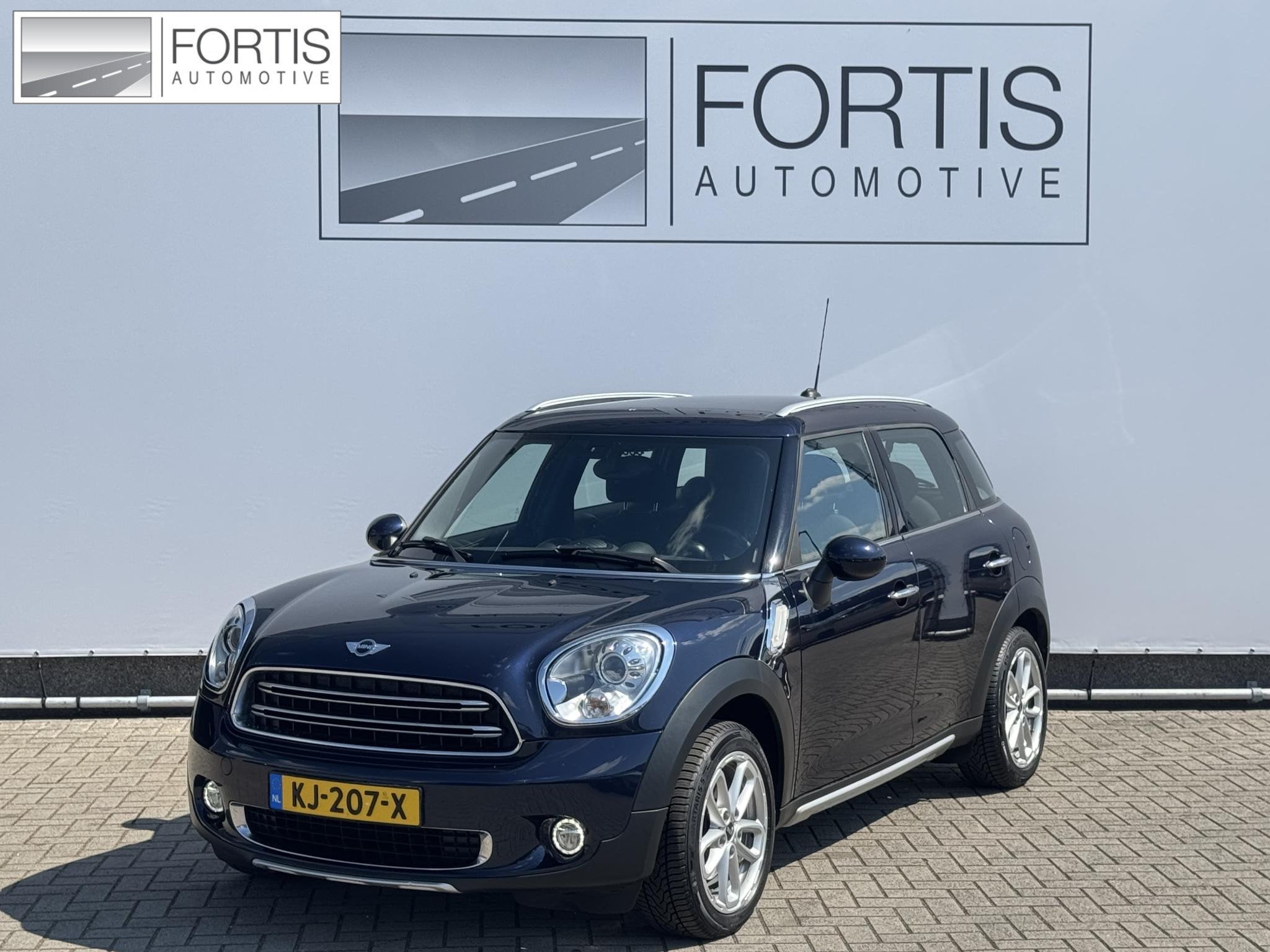MINI Countryman 1.6 Cooper Pepper NL-AUTO | NAVI | GOED ONDE, Voorwielaandrijving, Stof, Gebruikt, Euro 6