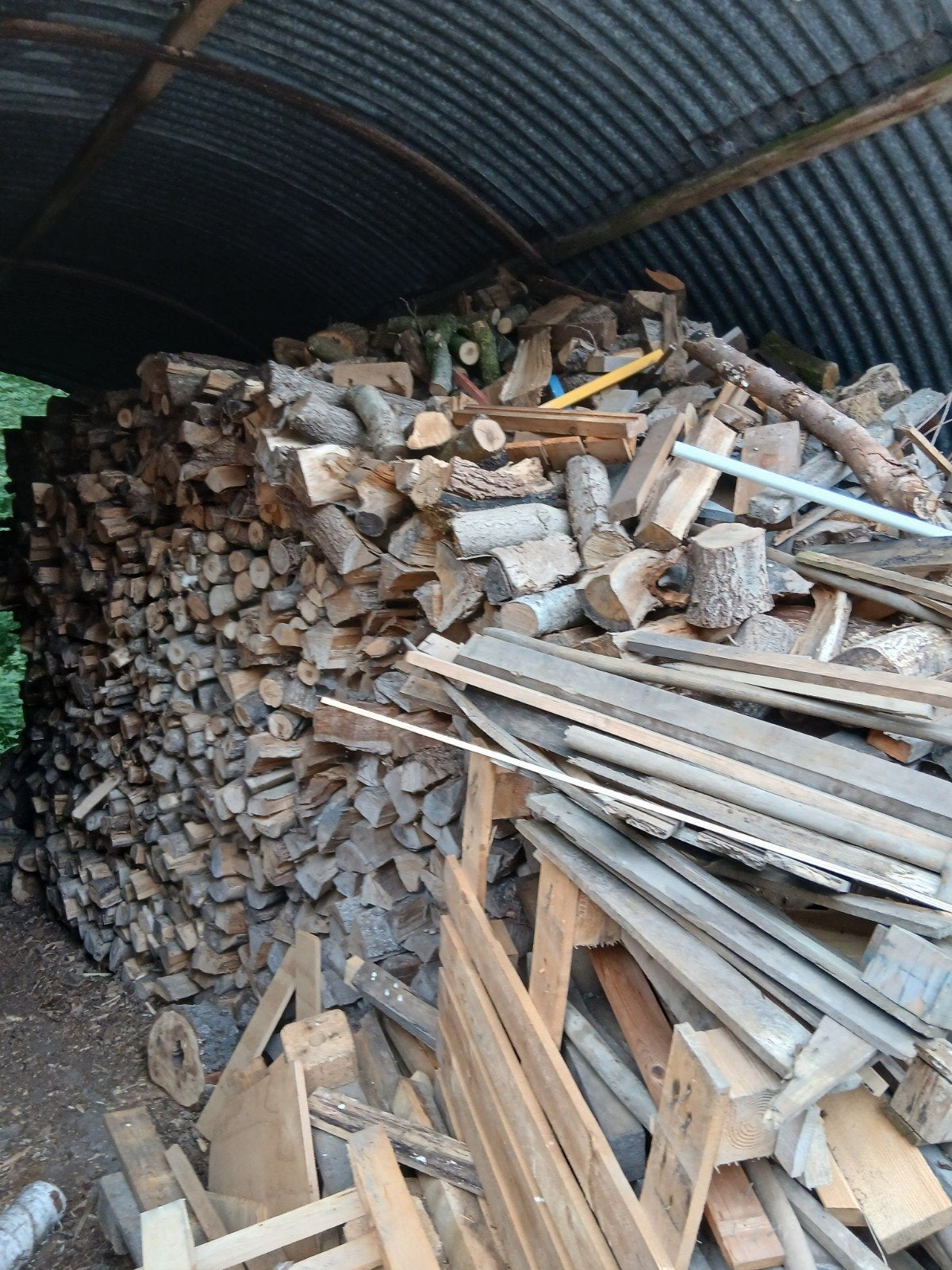 Openhaardhout 38 kub meeste eik en wat els, Tuin en Terras, Haardhout, Minder dan 3 m³, Ophalen of Verzenden