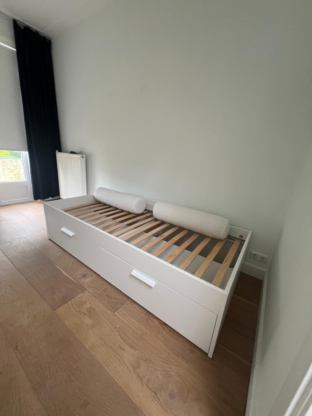IKEA Brimnes bed met lades - Zo goed als nieuw, 90 cm, Eenpersoons, Wit, Ophalen of Verzenden