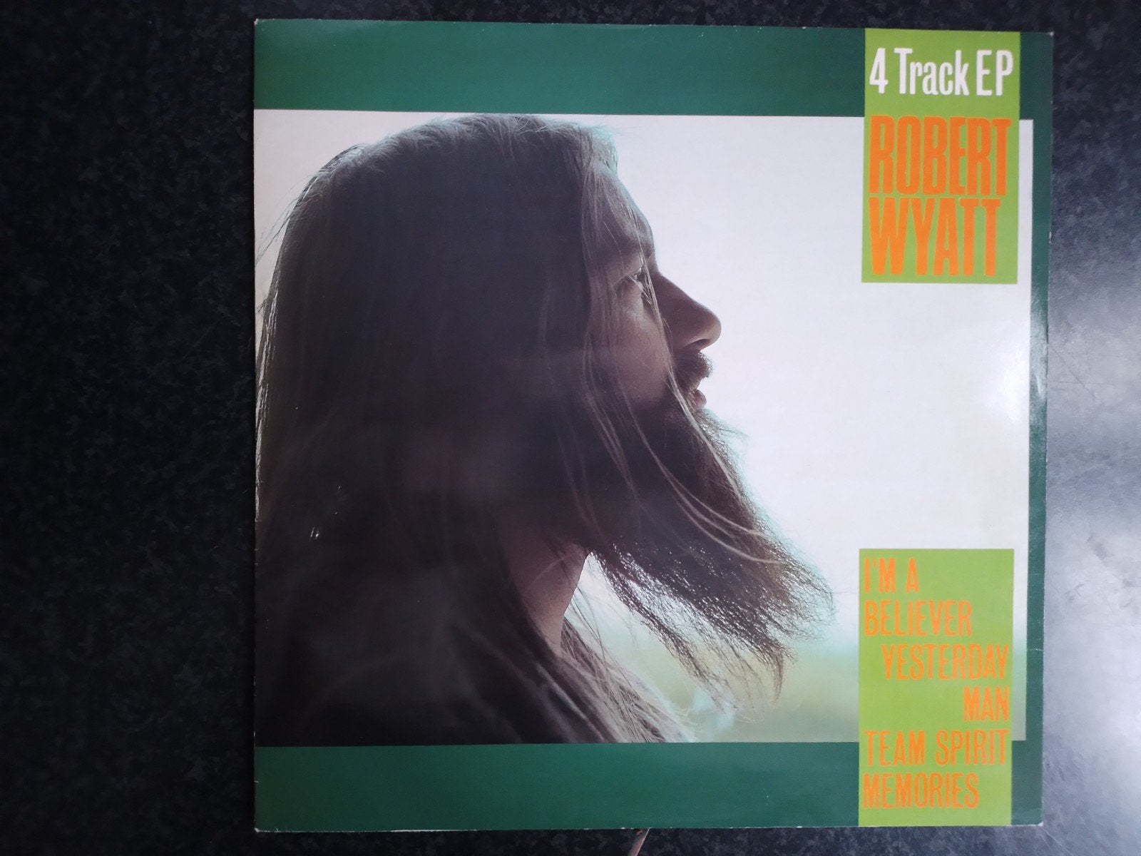 Robert Wyatt – o.a:  I'm A Believer/Yesterday Man 4 track EP, Gebruikt, Ophalen of Verzenden, EP, 12 inch