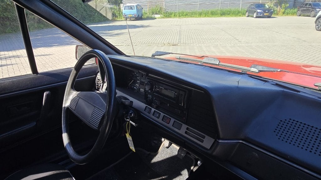 Volkswagen Passat 1981 Nieuwe APK 1.6 Benzine, foto 9